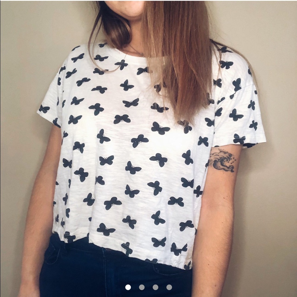 Butterfly T-shirt Black and White Forever 21
